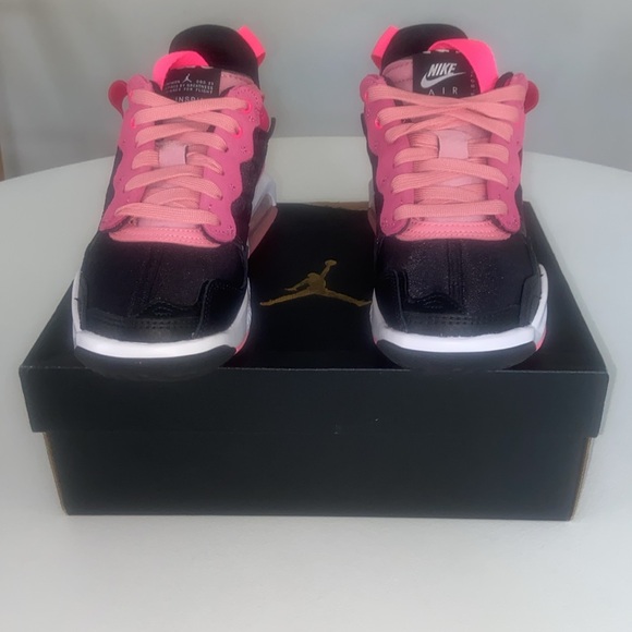 Air Jordan MA2 “Black Pinksicle” GS(Grade School) Youth Size 4Y/Women’s Size 5.5 - Picture 4 of 11